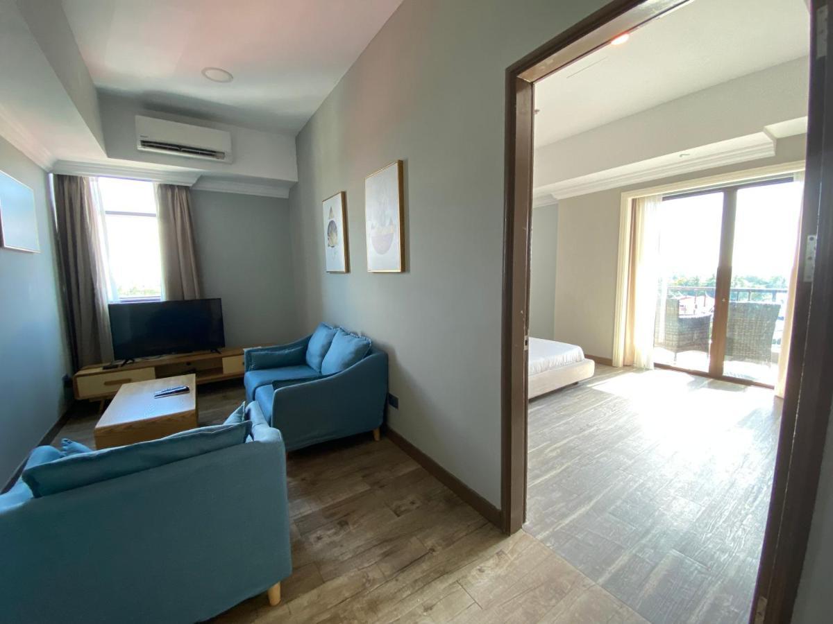 The Lanes Hotel Tutong Экстерьер фото